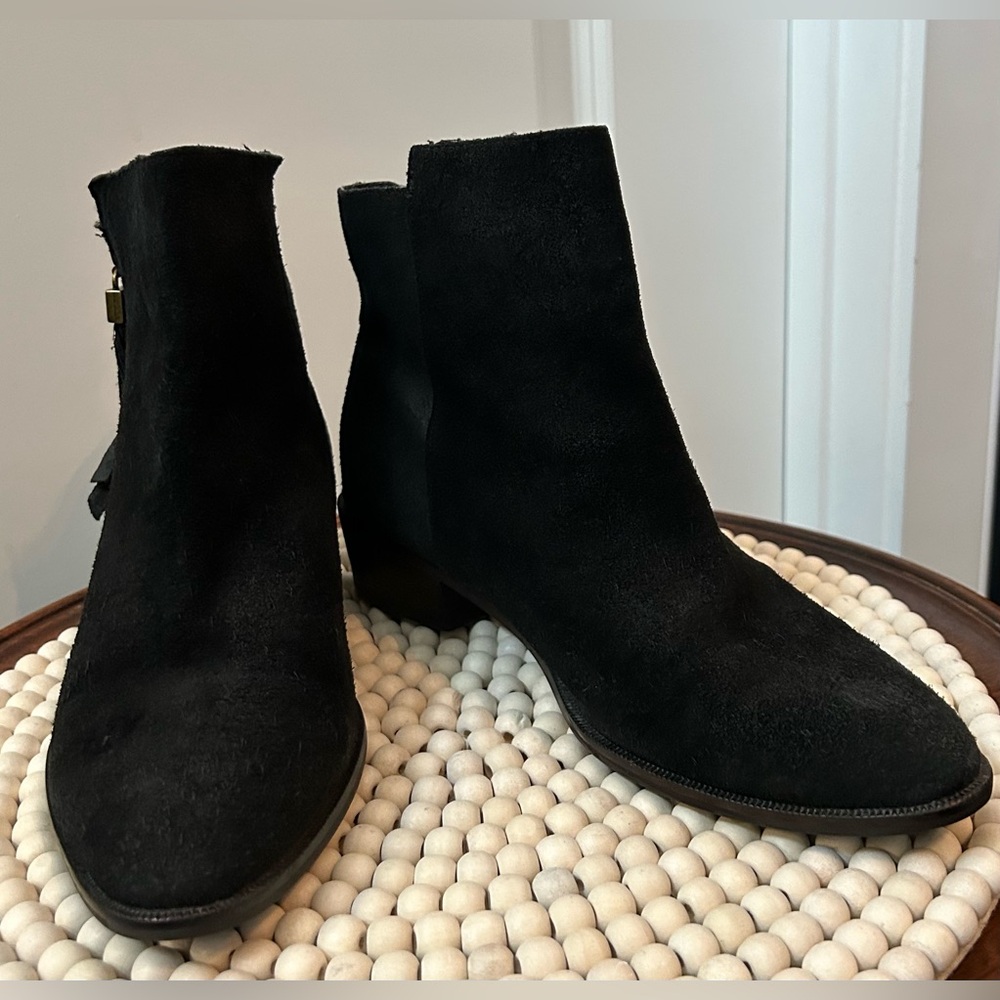 Elliott Luca Rosara Black Suede Ankle Boot•Size 7.5M